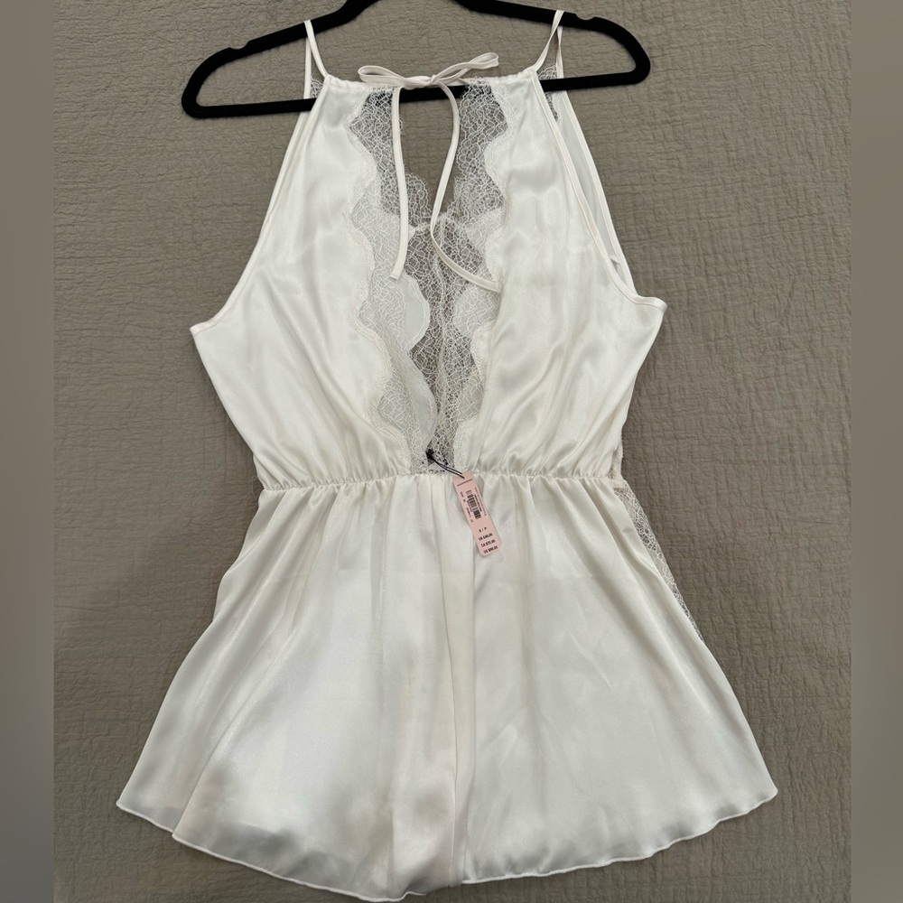 New with tags Victoria secret lingerie size small color light